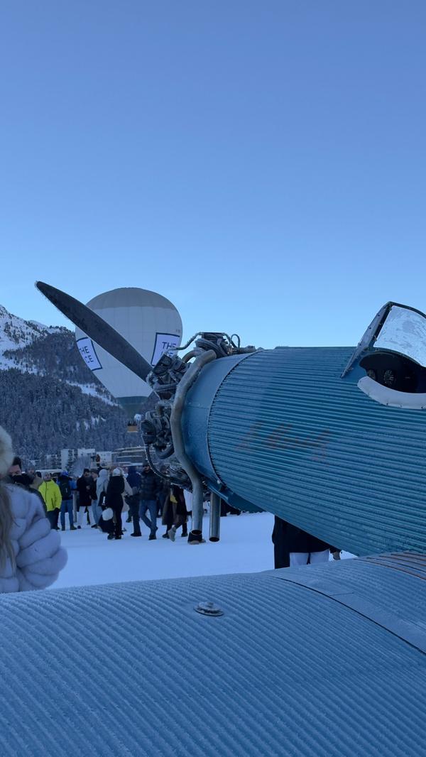 Vintage aircraft · radial engine